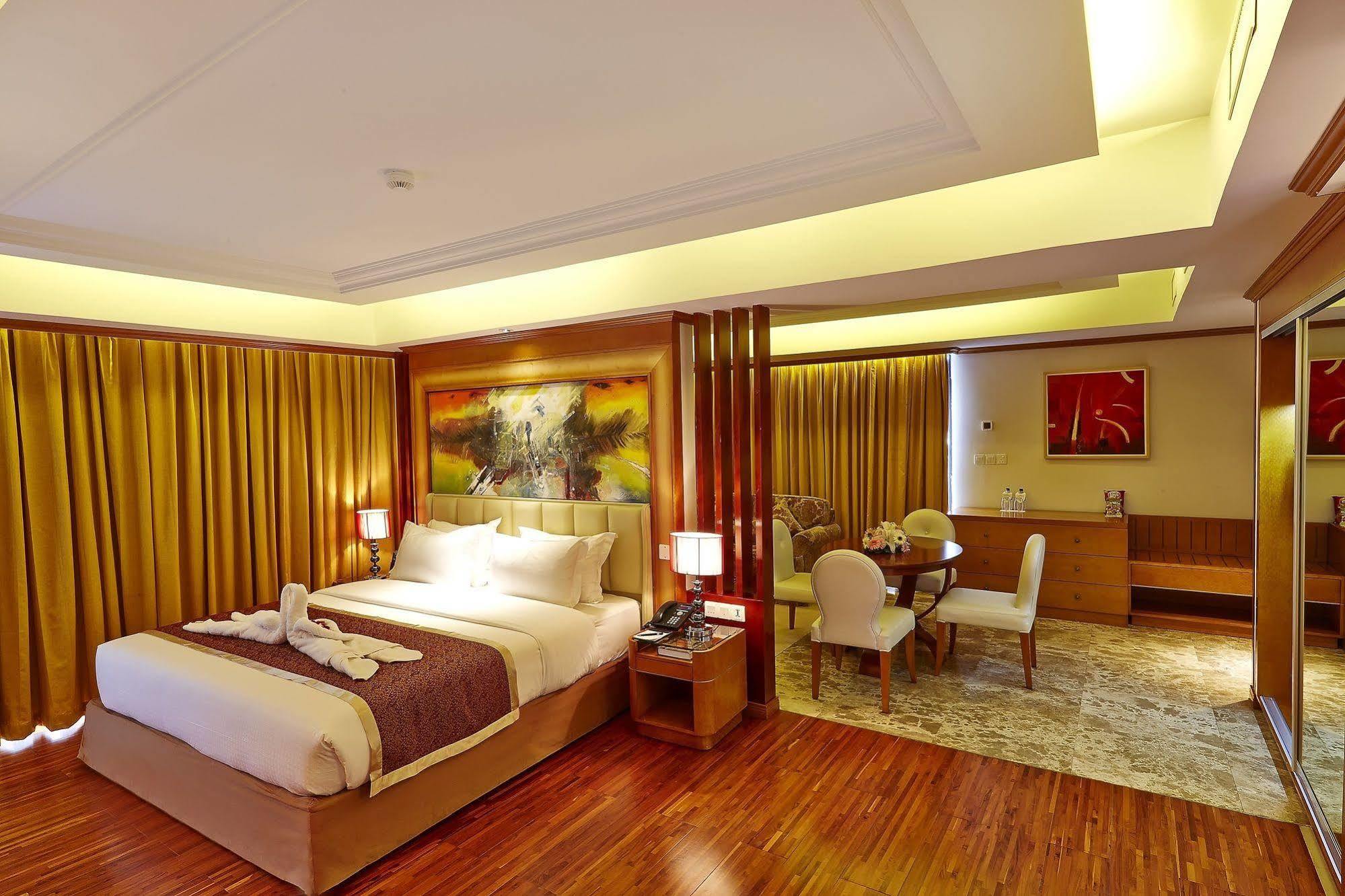 Six Seasons Hotel Ντάκα Εξωτερικό φωτογραφία